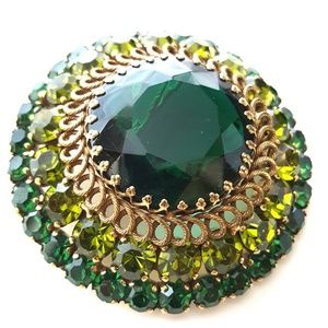 Vintage Signed WEISS Emerald Rhinestone Brooch Pin